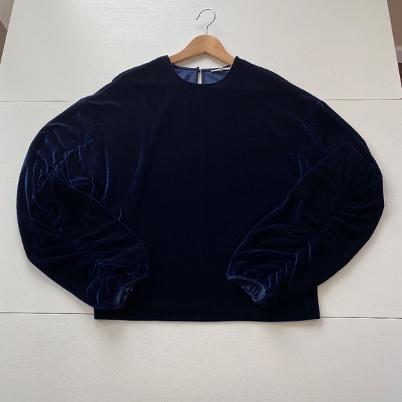 Tularosa Lexi Velvet Top Blouse in Midnight Blue Size Small - Picture 13 of 16